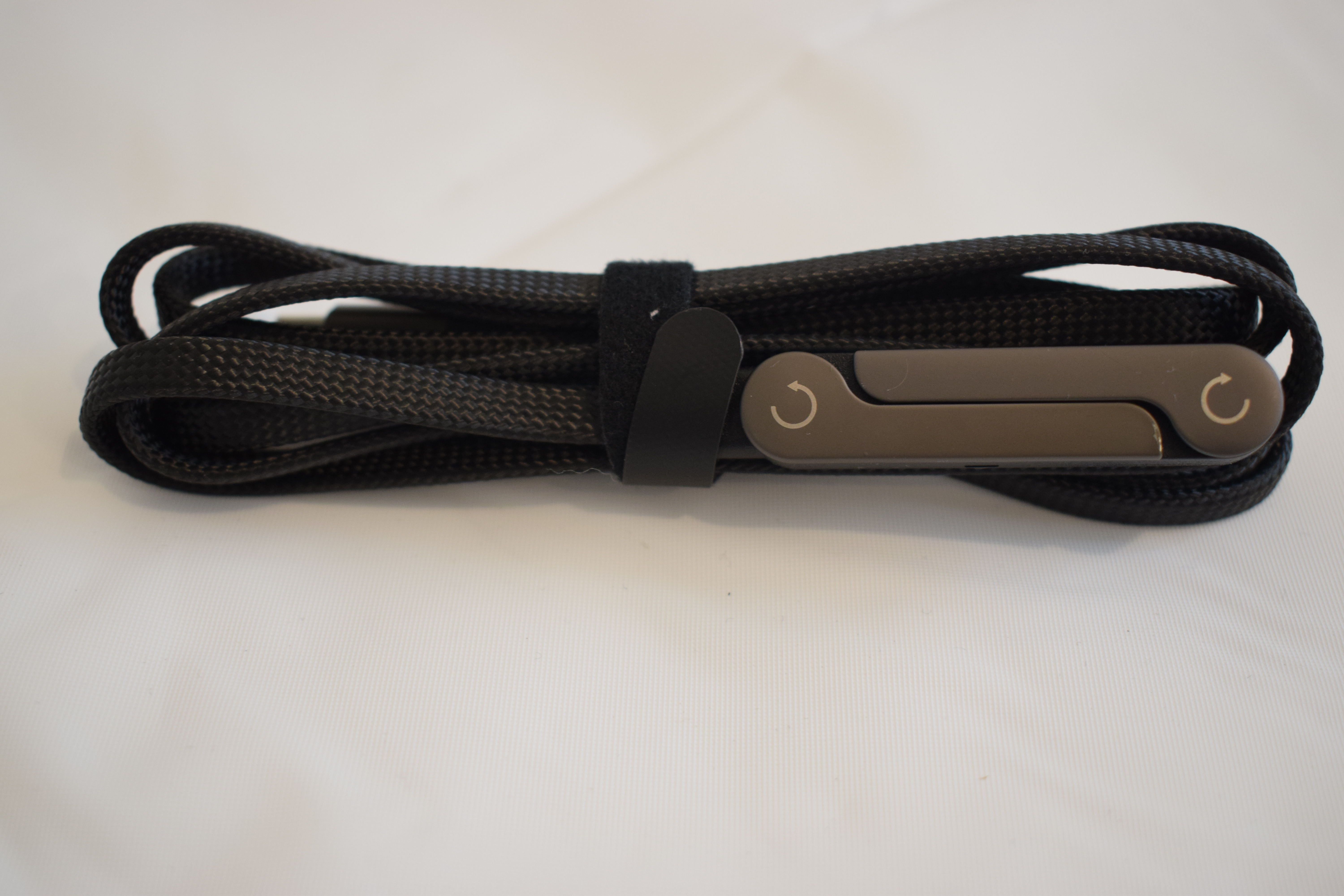 Cable de carga para celular con soporte